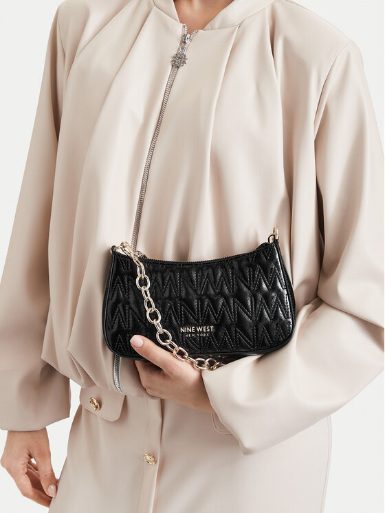 Nine West Torebka CEO-SILKEN GLOW-LA482-7888 Czarny