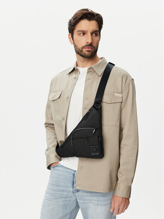 Calvin Klein Saszetka Utility Emblem Aop Crossbody LV04D3386G Czarny