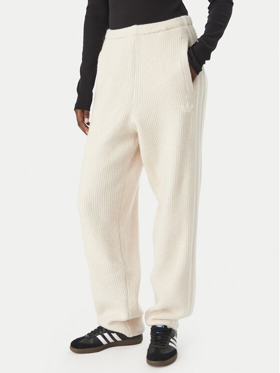 adidas Spodnie dresowe Adiluna Season 2 X Jennie LD4963 Beżowy jasny Loose Fit