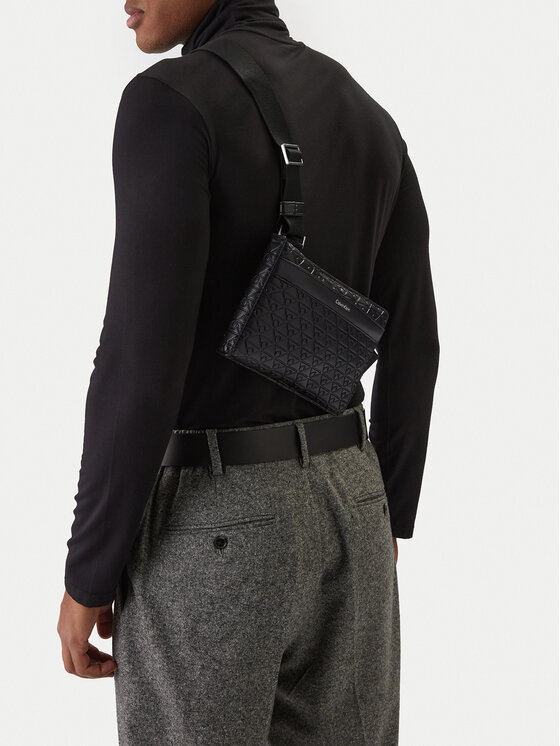 Calvin Klein Saszetka Emblem Aop Emboss Square Sling LV04D3277G Czarny