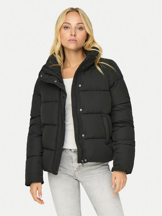 ONLY Kurtka zimowa New Cool 15295424 Czarny Regular Fit