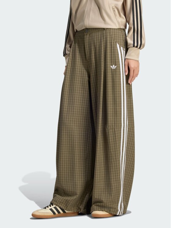 adidas Spodnie materiałowe Checks LE8308 Khaki Wide Leg