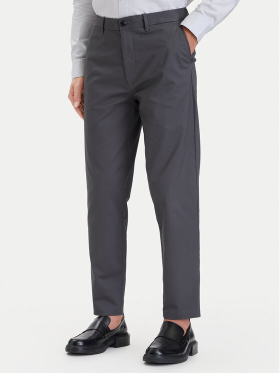 Calvin Klein Chinosy LV04LH610G Szary Tapered Fit