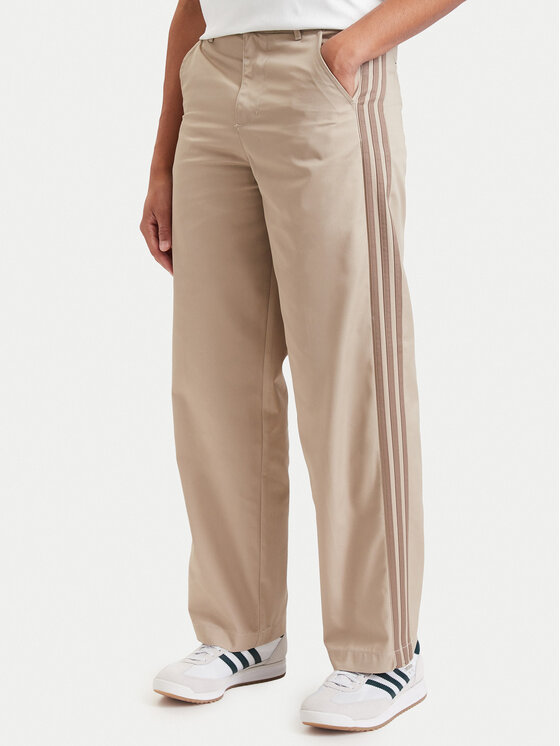 adidas Spodnie materiałowe 3 Stripes Pleated Trousers KE4175 Beżowy Regular Fit
