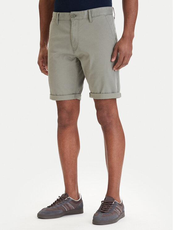 Tommy Jeans Szorty materiałowe Scanton DM0DM22852 Zielony Slim Fit