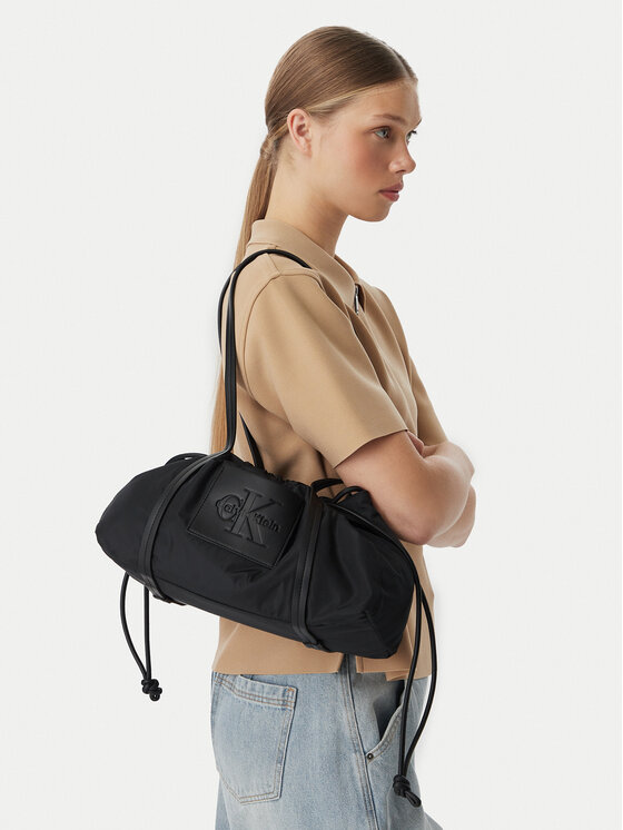 Calvin Klein Torebka LV04F3703G Czarny