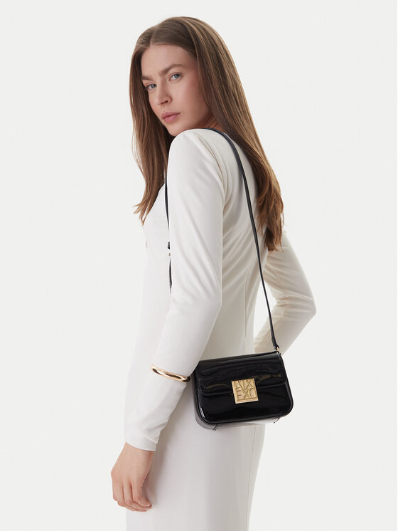 Armani Exchange Torebka XW002170 AF21362 UC001 Czarny