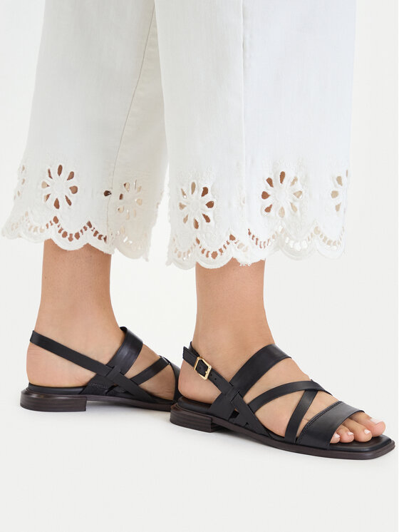 Clarks Sandały Ariany Strap 26185800 Czarny