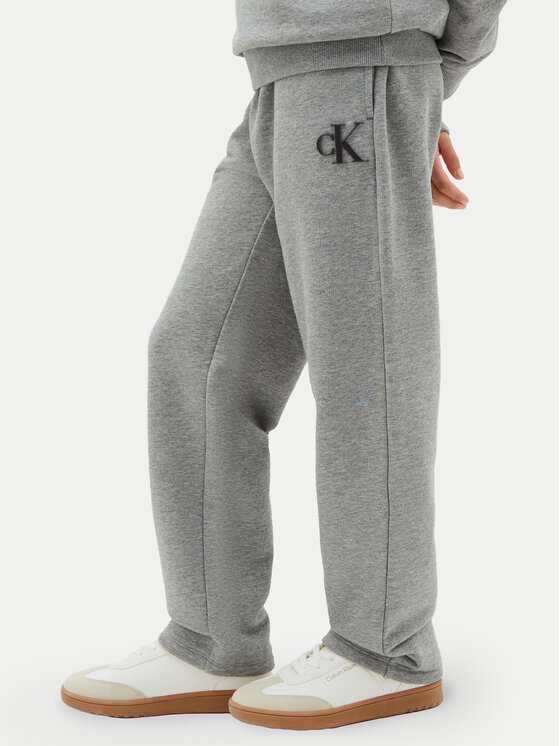 Calvin Klein Spodnie dresowe LVCKTJC43B Szary Regular Fit