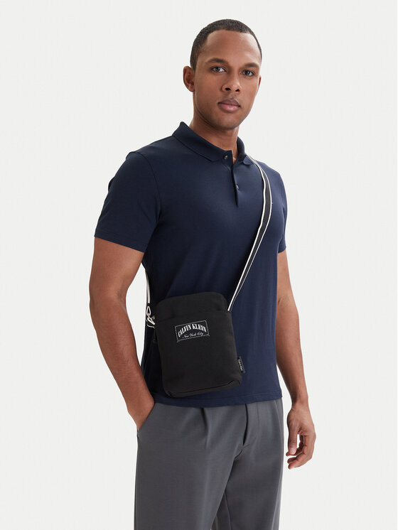 Calvin Klein Saszetka Graphic Capsule Reporter LV04D3346G Czarny