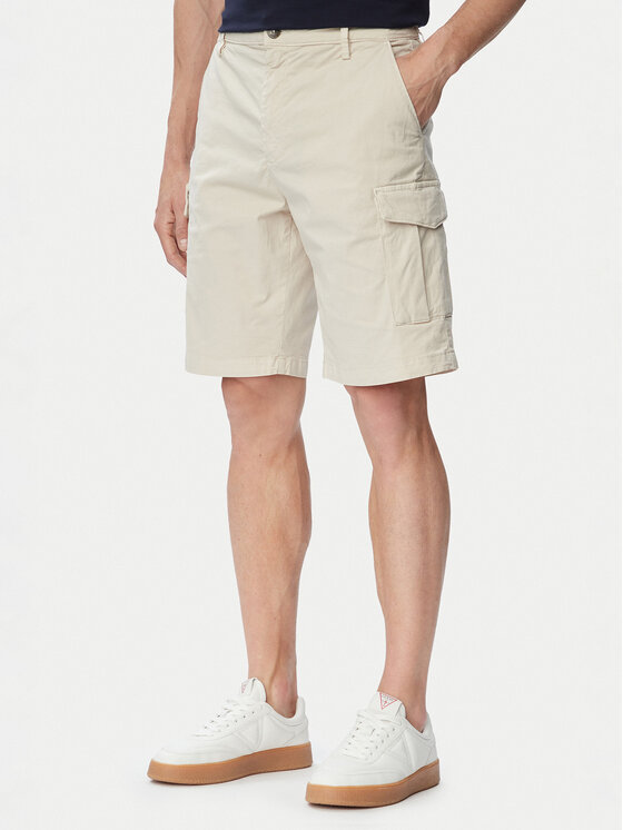 Guess Szorty materiałowe M6GDVA W1703 Kremowy Regular Fit