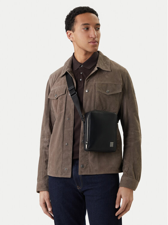 Calvin Klein Saszetka Emblem Hw Reporter LV04D3293G Czarny