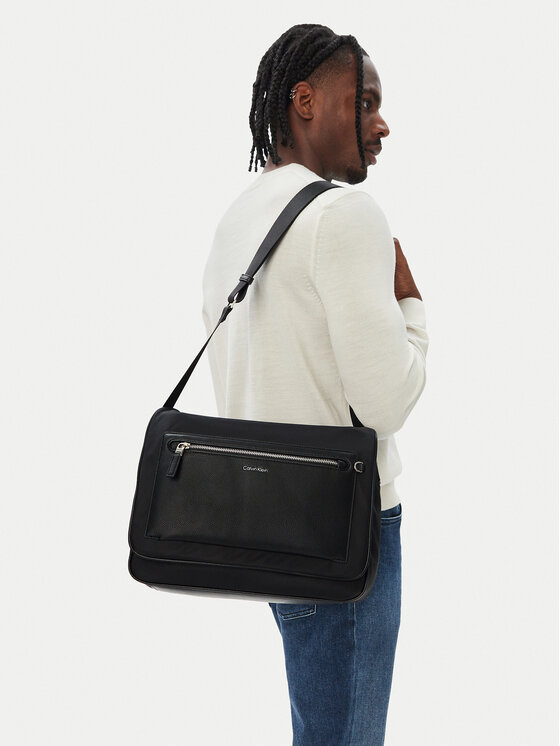 Calvin Klein Torebka Ssnl Raised Logo Flap Messenger LV04D3501G Czarny