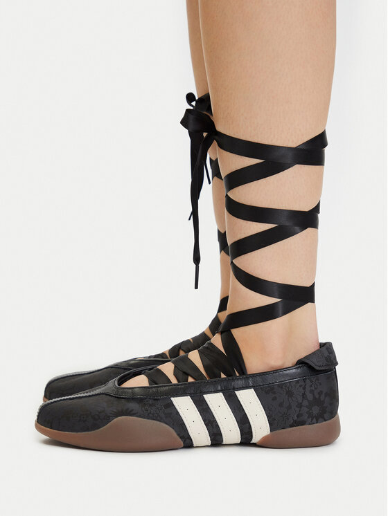 adidas Baleriny Liberty London IH6916 Czarny