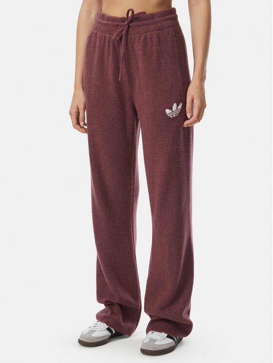 adidas Spodnie dresowe Essentials IA4436 Bordowy Loose Fit