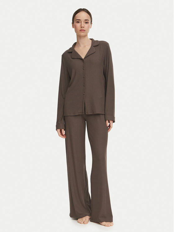 Guess Piżama O6BX04 K5041 Brązowy ciemny Regular Fit