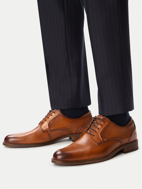 Clarks Półbuty CraftRemi Lace 26186389 Brązowy